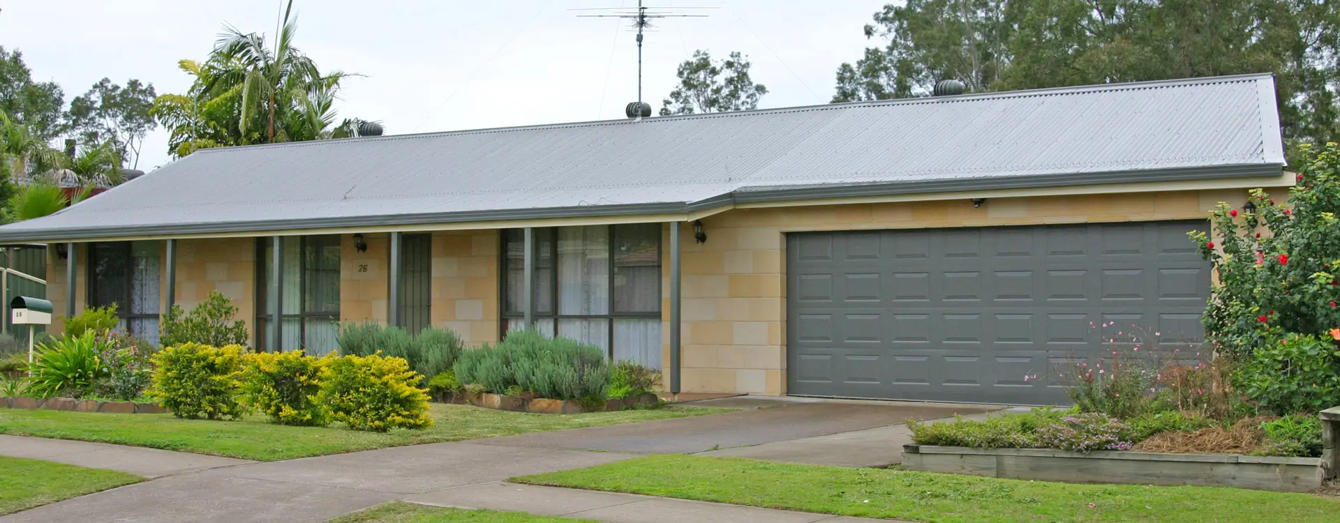 Reconstituted stone cladding by Home of Stone